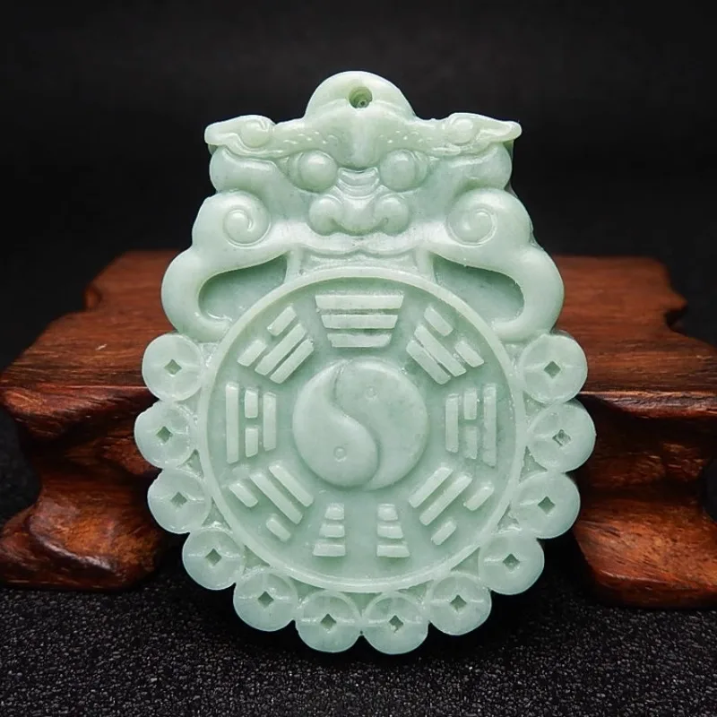 Luxury Gifts Jewelry & Watches Namfleg Mostar - Verde real jade tai chi pingente