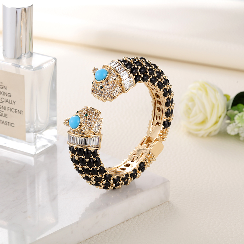 Sally's Paradise Pulseiras de  - Paradise Jewelry & Watches Dolphin Mall avaliação e preço