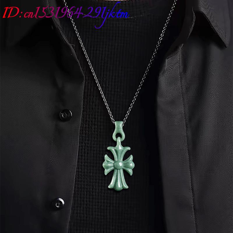Colar com Pingente de Cruz em  - Necklace Pendant avaliação e preço